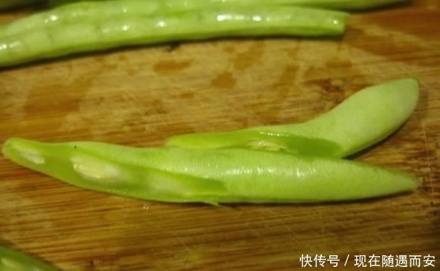  吃法|晒晒我家的晚餐，1个菜1个粥，网友说：这吃法，一看就是南方人