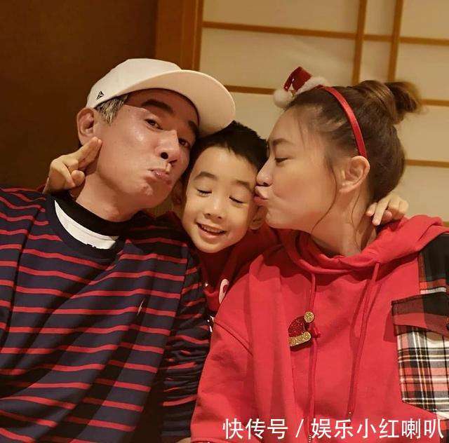 相处|jasper和老爸陈小春的相处模式也太搞笑了吧