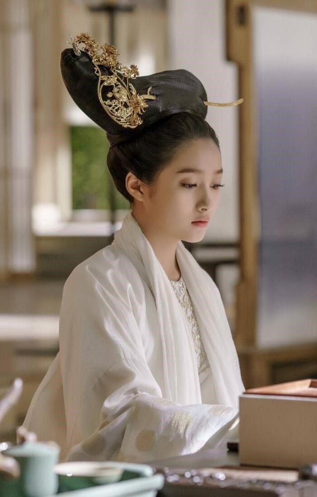 姐姐|荒唐帝王刘子业的一生，与同母姐姐宛如夫妻，将亲姑姑纳入后宫