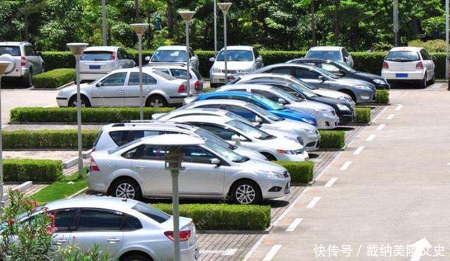 电话|“抄号族”月入过万,车主们不堪其扰挪车电话留与不留都是错!