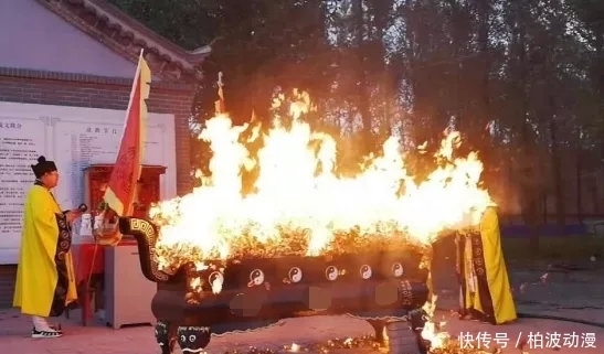 算命|不“排毒”就会中邪?揭秘网络算命骗局!