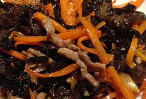 可惜|木耳和它是“天生一对”,吃一盘相当于吃3只鸡,可惜很少人知道