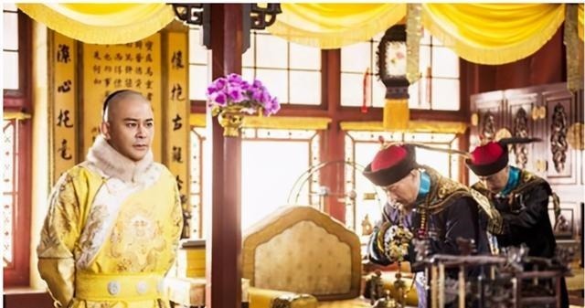 官员|大清官员分九品十八级,想升到正一品,身体要好还得活得够久