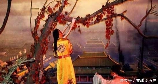 专家|老人拿出尚方宝剑证明自己为皇家后人，专家看后说：这是文物啊！