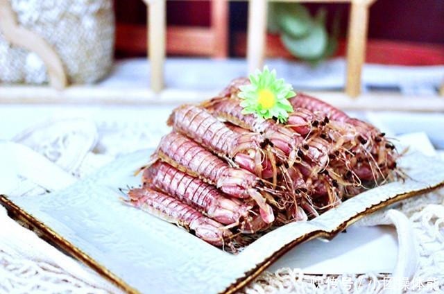 自带|吃皮皮虾难剥壳皮皮虾自带“拉链”,剥起来很简单,3秒剥一只