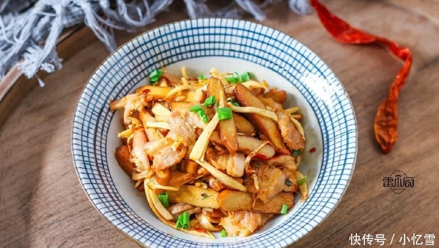 小厨|秋天必吃这个菜, 6块钱一斤, 女人常吃不显老!