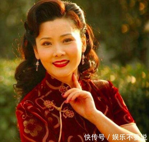 父亲|何赛飞和妹妹十年“夫妻”,与初恋裸婚恩爱32年,今成大赢家