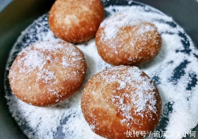 不用|只需面粉和鸡蛋,在家也能做面包,不用蒸不用烤,比蛋糕还好吃