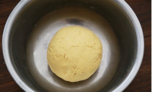 分钟|面粉中加1碗玉米面,不蒸不烤不用油,10分钟出锅,越嚼越香