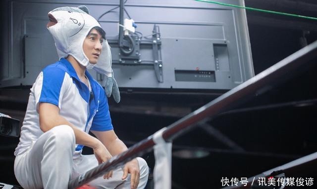  哥哥|王耀庆飙“商务英语”、带“疯”吴奇隆，整个节目属他最有看点