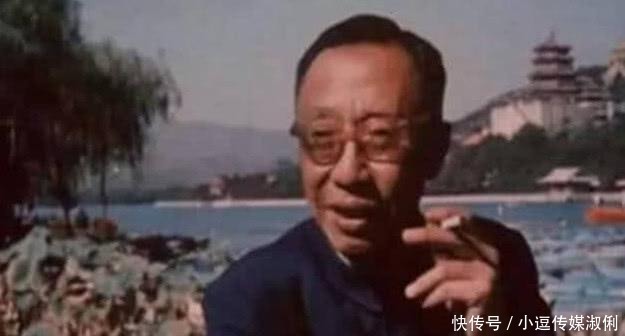 龙椅|溥仪晚年看到龙椅时，摇头又叹气，揭露坐龙椅的滋味