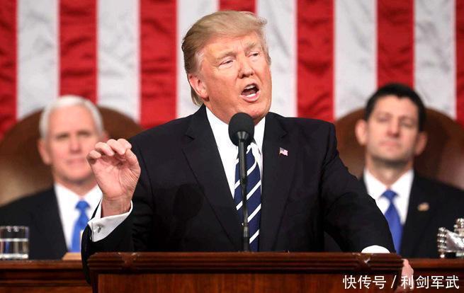 危机|好险!空军一号差点撞机,短短2周内3次危机,特朗普再次逃出生天