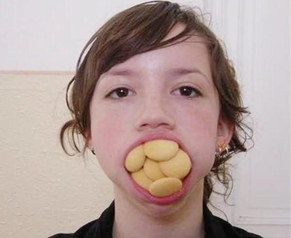 剩皮|关于女友的“我只吃一口”,包子一口下去只剩皮,奶茶珍珠全没