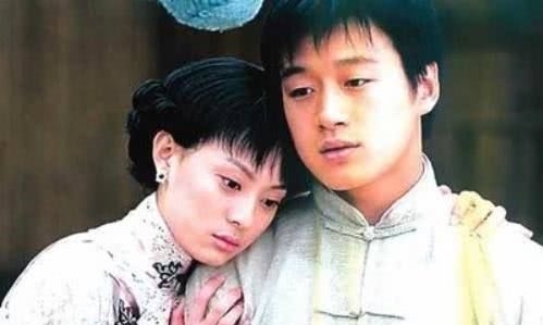 生三娃|刚出名就娶了恩师？8年生三娃低调20年，互相成就的婚姻有多好