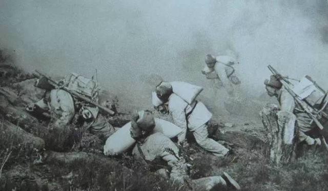 伙食|志愿军的伙食只有炒面就雪吗 其实不光有饼干油条 还有饺子啤酒