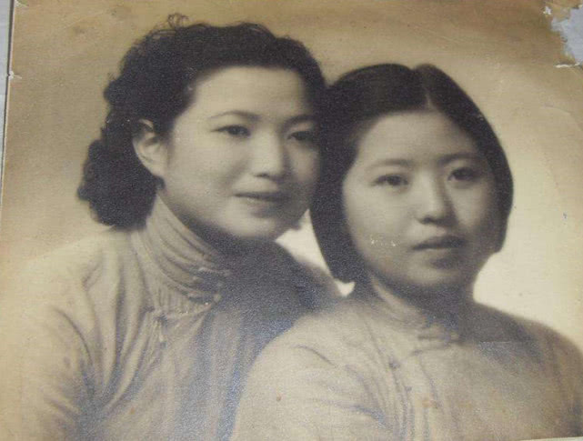 浪漫|妹妹先出嫁，姐姐忌恨找个好人家，等自己出嫁，却憎恨丈夫太浪漫