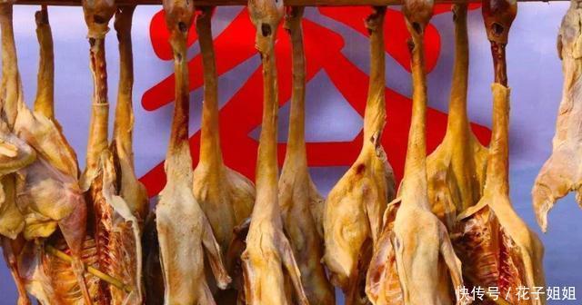 游客|当地人和游客都喜欢吃这四种特色菜,你吃过哪些