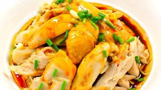 鲜嫩|葱油鸡如此做,比白切鸡更鲜嫩,入口弹牙味道香,天天吃都不腻