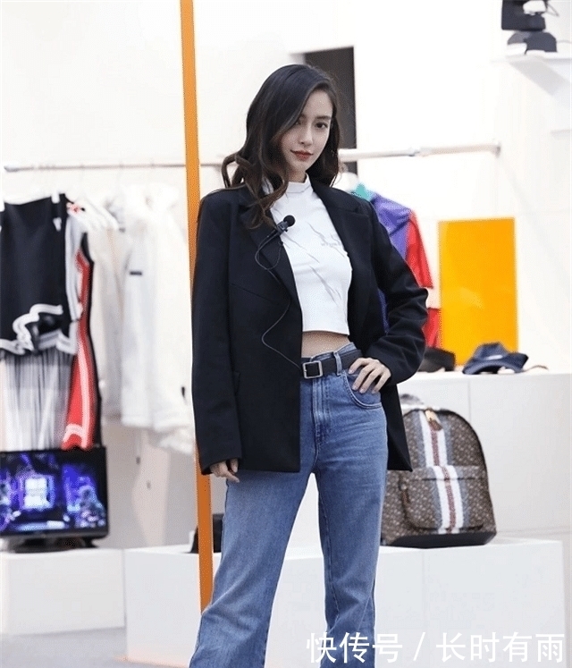  说了算|“喇叭裤”土不土你说了算！今年流行这样来穿，跟着穿就时髦显瘦