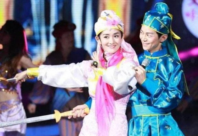  综艺节目|“被迫停播”综艺节目，第2个就没播，这档却因收视太高被叫停