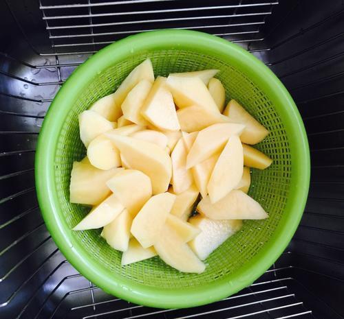  做法|美食美味-茄汁土豆块做法步骤详解