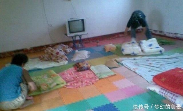  白菜汤|实拍传销内部人员的生活，男女睡在一起，每天都是白菜汤