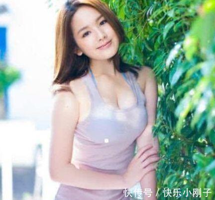 姐怎么样呢|漂亮小姐姐这样穿,凸显好身材,清爽又舒服