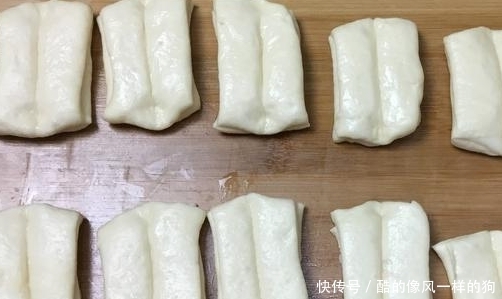 香脆|面粉加鸡蛋,教你制作香脆小油条,蓬松酥软实在太好吃了!