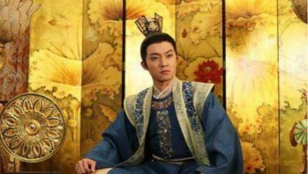  传给|一代女皇武则天临死前，为何不将皇位传给武家后人？其实原因简单