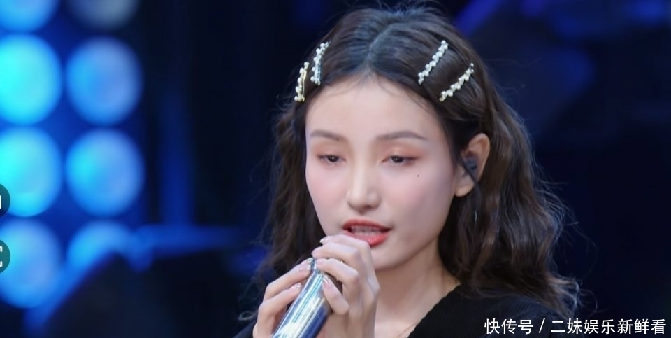 揭穿|舞台首秀就“假唱”,被蔡徐坤当场揭穿,李熙凝后来怎么样了