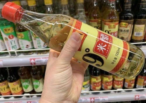便宜|买醋时,只要瓶身上有“这行字”,再便宜也不要,都是醋酸勾兑醋
