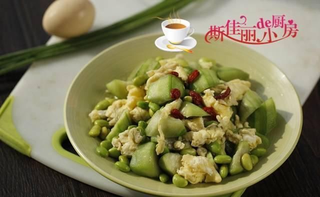 热锅凉油|丝瓜的8种做法,买上一根几块钱,每天变着花样做,家人都抢着吃