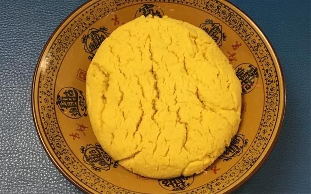  玉米面|一点白面也不掺，这才是正宗玉米面贴饼子，外壳焦脆太好吃了