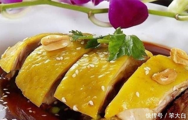 家常菜|光滑多汁开胃,皮脆嫩,超简单的白切鸡家常菜