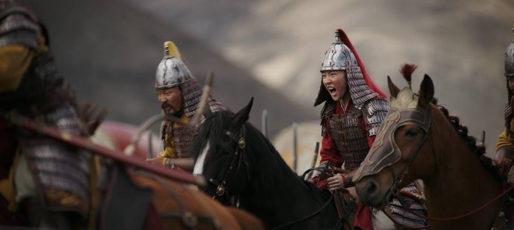 花木兰|清朝一女子仰慕花木兰,她也女扮男装进军营,可没多久就怀孕了!