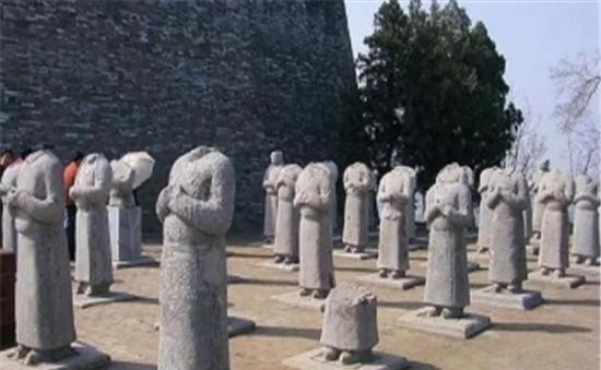 石人|武则天墓前的无头石人,成诡异谜团,真相到底是什么?