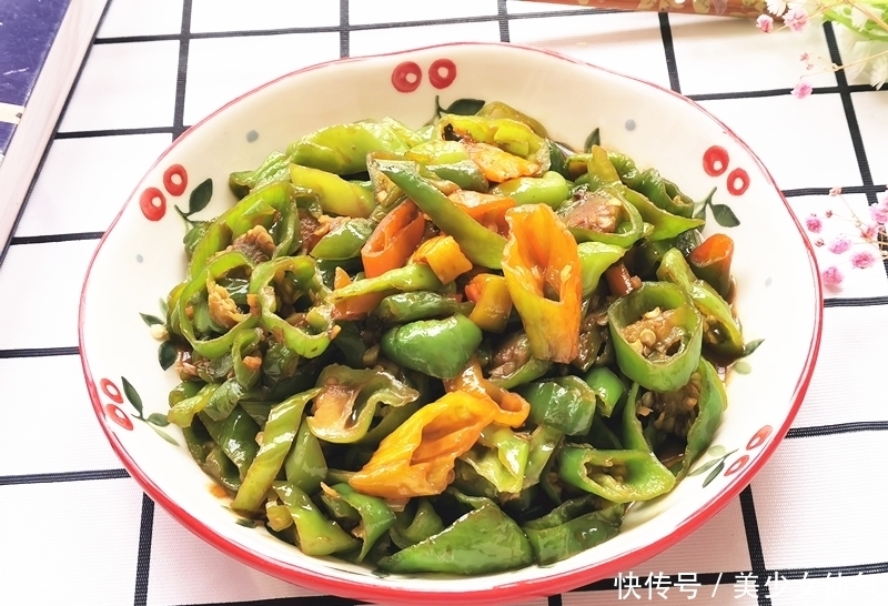 三伏天|三伏天,吃饭没胃口,试试这菜,香辣下饭,有它多吃一碗饭!