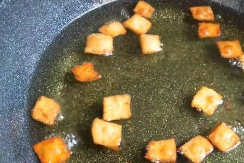 土豆|一个土豆,一碗面,简单一做,咬一口嘎嘣脆,做一次能吃半月不坏