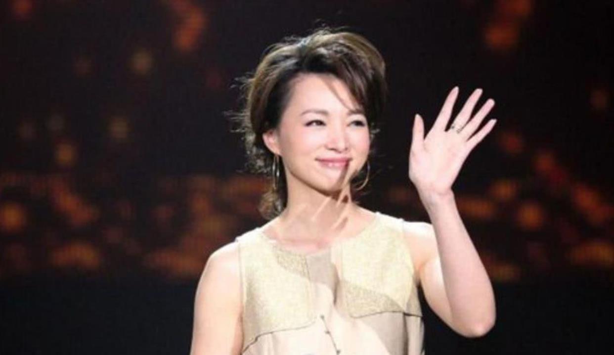 下场|曾逼走朱丹成浙江卫视一姐,却走了朱丹的老路,下场比朱丹还惨