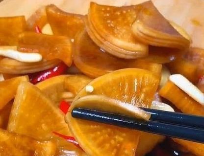 下饭|秋天,萝卜正当季,趁着便宜,快囤一点做成小菜,特别清脆下饭
