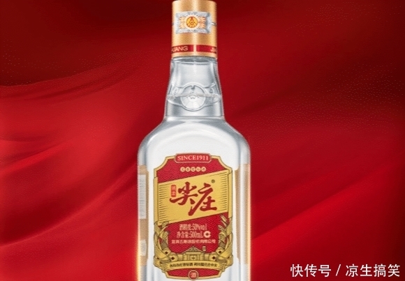 成人|大润发货架的3种白酒“纯粮酿造”，一点也不比茅台差，8成人不会买