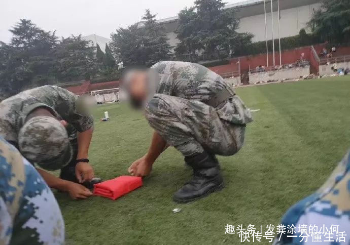 不正经|书是正经书，教室正不正经不知道了