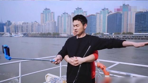 路透|《极限挑战6》路透:邓伦替代张艺兴,郭京飞被“男人帮”玩惨?