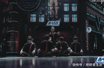 张艺兴|街舞乘船 水墨丹青 险些败在导师点评环节 还好有王一博