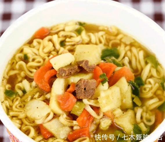 天天|泡面创始人天天吃泡面,最后活了多少岁?网友:感觉自己被骗了