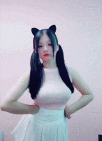 搞笑|GIF搞笑趣图: 大妈这舞还是别跳了, 后面的小哥已经生无可恋了