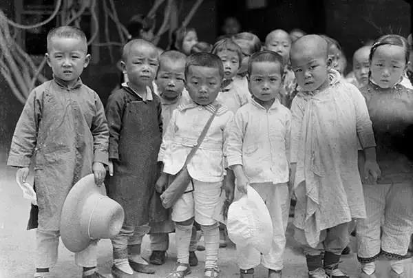 民国时期|民国时期的中国是什么样的美国人拍了一组黑白照片