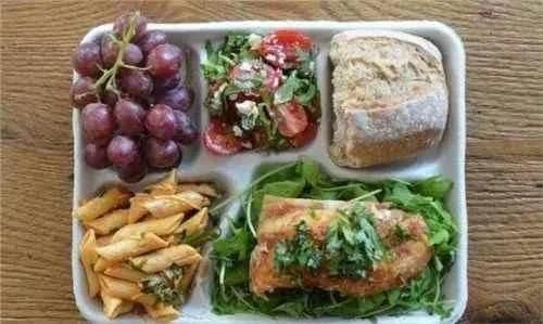 各国|各国学校食堂的午餐盘点,网友外国虽丰盛,还是喜欢中国的