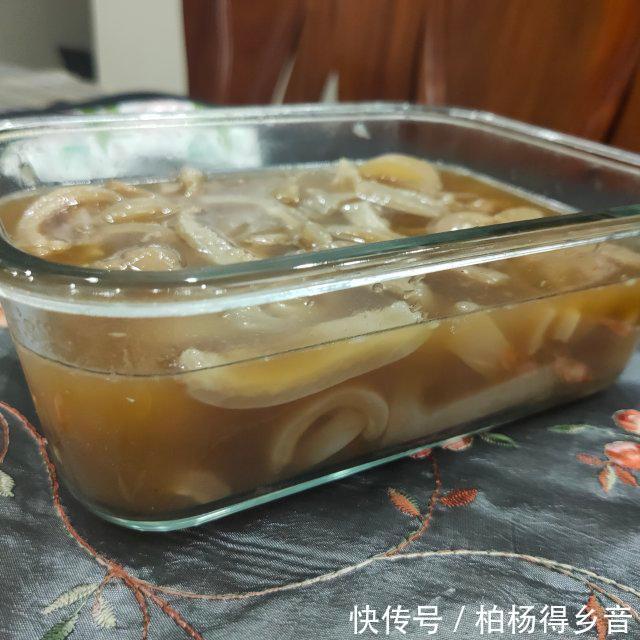  爽滑|肉皮冻，Q弹爽滑，满满的胶原蛋白