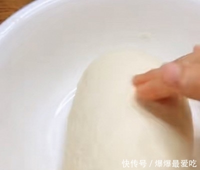  料理|#全电厨王料理挑战赛热力开战！#半发面芝麻烧饼